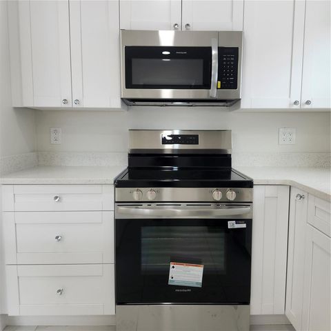 15406 AVALON AVENUE 4, Clearwater, FL 33760