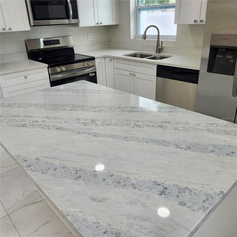 15406 AVALON AVENUE 4, Clearwater, FL 33760