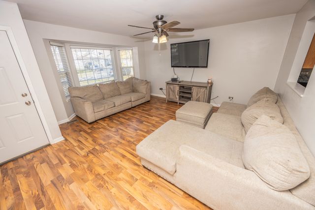 1014 Lindsay Street, Joliet, IL 60431