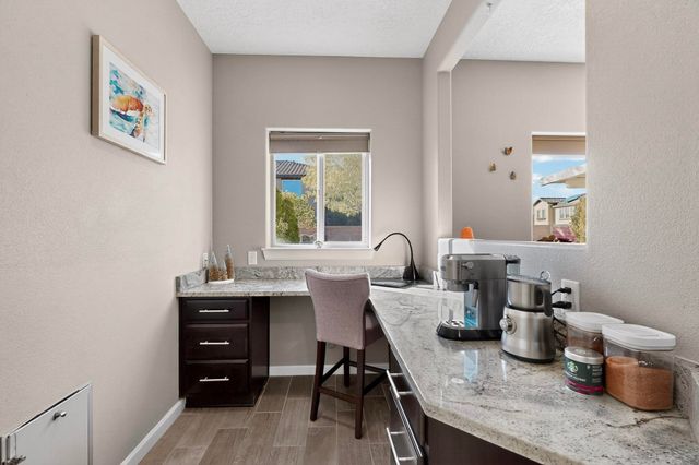 123 Las Medanales Court NE, Rio Rancho, NM 87124