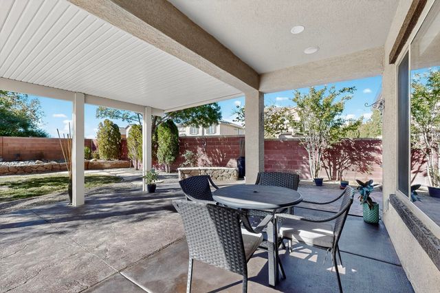 123 Las Medanales Court NE, Rio Rancho, NM 87124