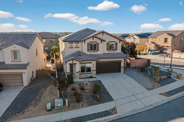 123 Las Medanales Court NE, Rio Rancho, NM 87124