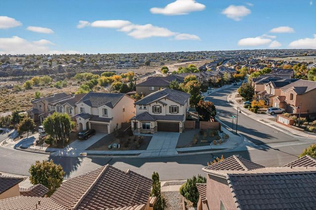 123 Las Medanales Court NE, Rio Rancho, NM 87124