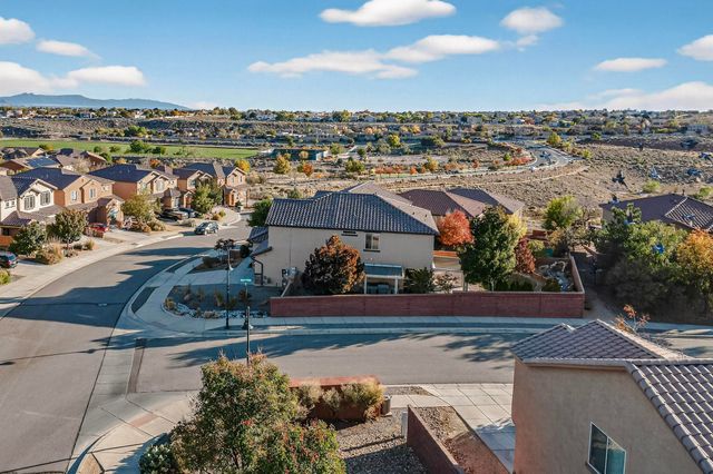 123 Las Medanales Court NE, Rio Rancho, NM 87124
