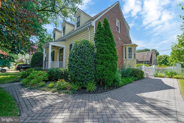 4932 34TH ST N, Arlington, VA 22207