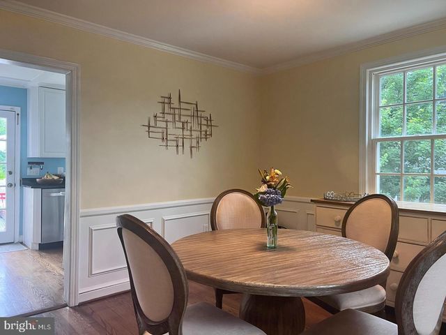 4932 34TH ST N, Arlington, VA 22207