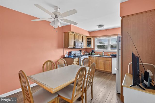 606 ARTWOOD DR, Philadelphia, PA 19115