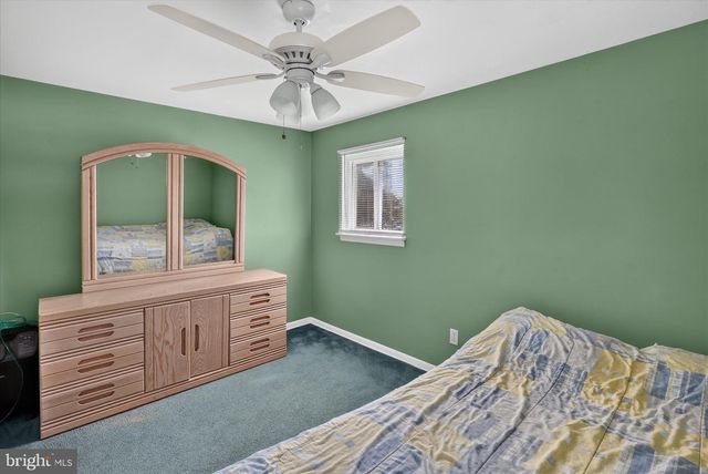 606 ARTWOOD DR, Philadelphia, PA 19115
