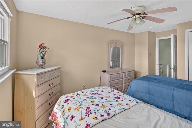 606 ARTWOOD DR, Philadelphia, PA 19115