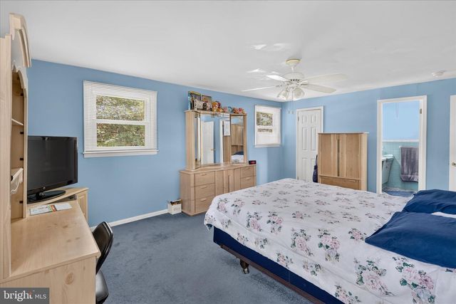 606 ARTWOOD DR, Philadelphia, PA 19115