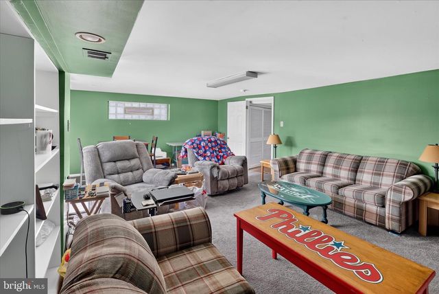 606 ARTWOOD DR, Philadelphia, PA 19115