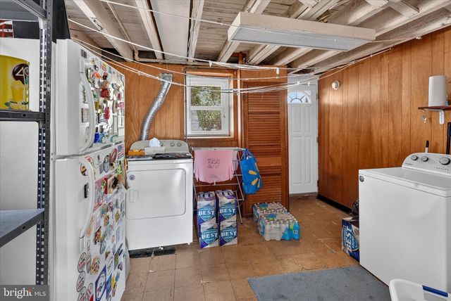 606 ARTWOOD DR, Philadelphia, PA 19115
