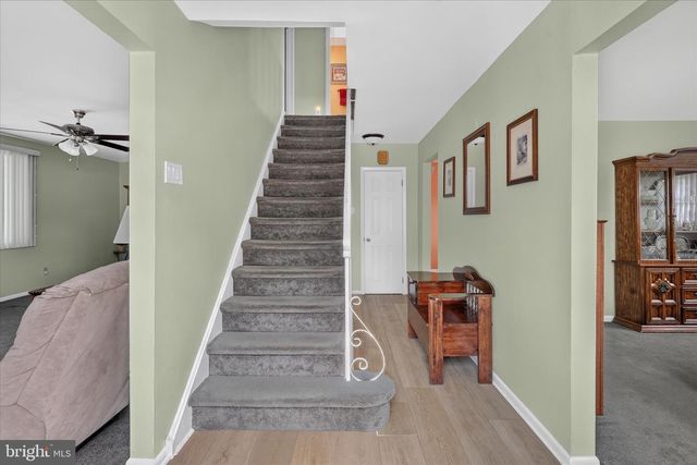 606 ARTWOOD DR, Philadelphia, PA 19115
