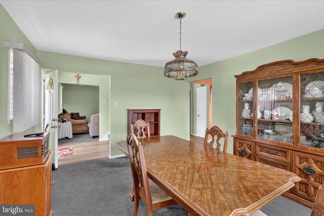 606 ARTWOOD DR, Philadelphia, PA 19115