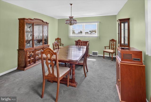 606 ARTWOOD DR, Philadelphia, PA 19115