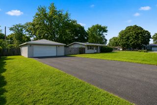 13916 S Meadowbrook Drive, Plainfield, IL 60544