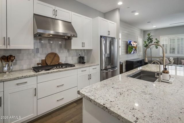 6908 E LYRA Drive, Scottsdale, AZ 85257