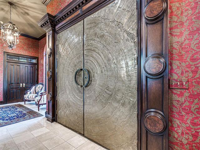 2605 Oakcrest Drive, Edmond, OK 73012