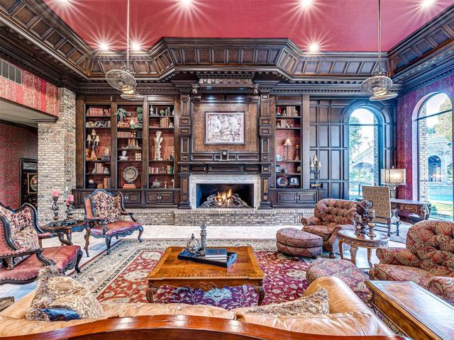 2605 Oakcrest Drive, Edmond, OK 73012