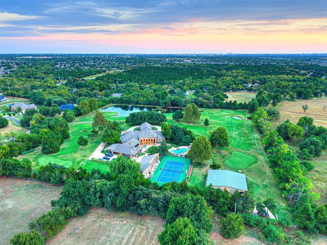 2605 Oakcrest Drive, Edmond, OK 73012