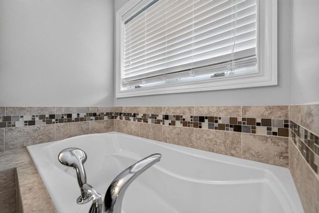 1199 Virdon Drive, Sun Prairie, WI 53590