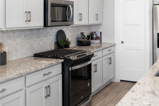 19608 Montgomery Ridge Way, Montgomery, TX 77316