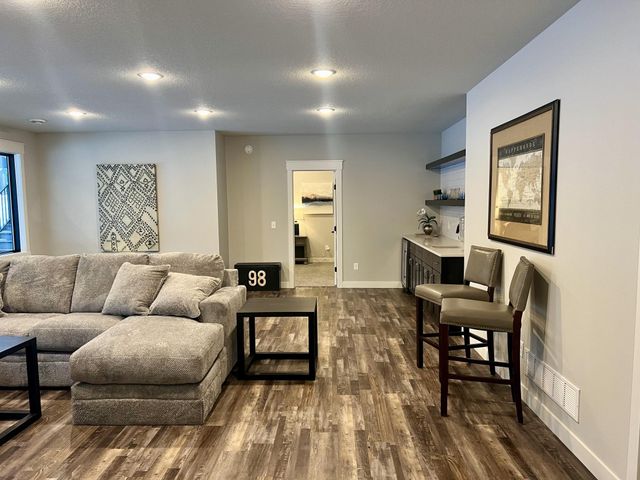 24702 White Pine Circle, Nisswa, MN 56468