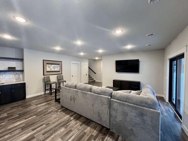 24702 White Pine Circle, Nisswa, MN 56468