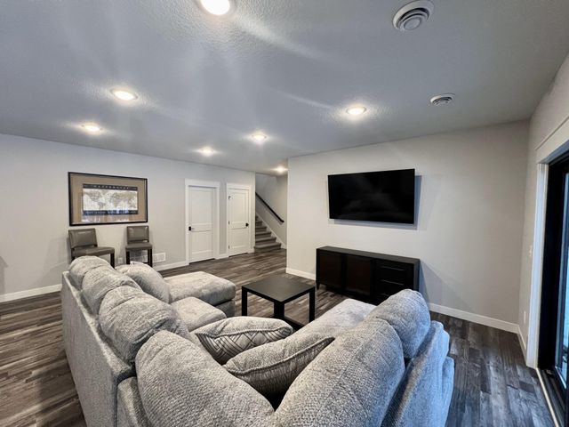 24702 White Pine Circle, Nisswa, MN 56468