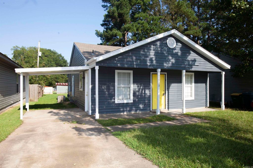 11711 Springtree Dr, Little Rock, AR 72209