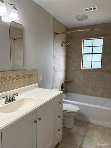 3021 Ranchette Sq, Gulf Breeze, FL 32563