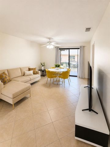 5322 11TH STREET CIRCLE E 5322, Bradenton, FL 34203