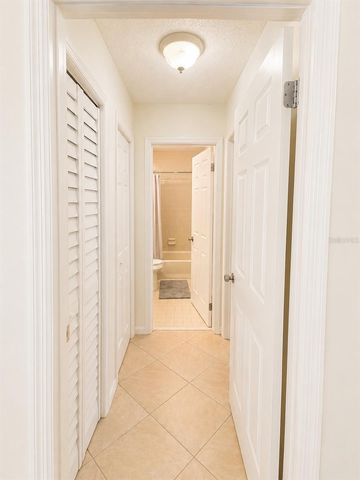 5322 11TH STREET CIRCLE E 5322, Bradenton, FL 34203
