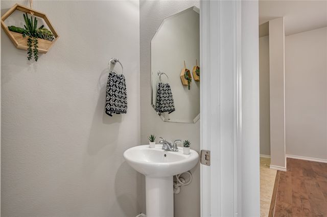 1981 Rainwater Way, Lancaster, TX 75146