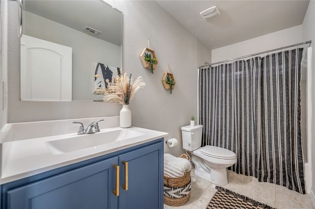 1981 Rainwater Way, Lancaster, TX 75146