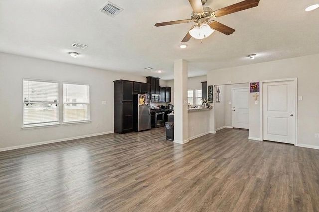 743 Road 5109, Cleveland, TX 77327