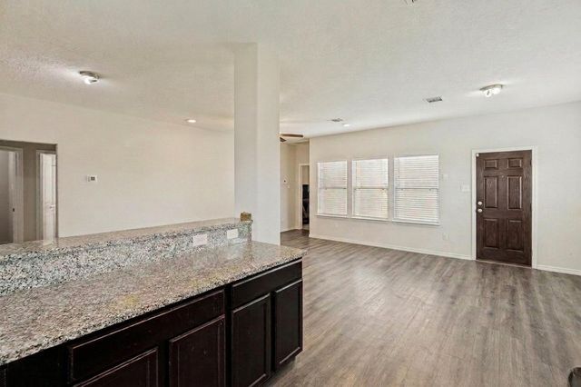 743 Road 5109, Cleveland, TX 77327