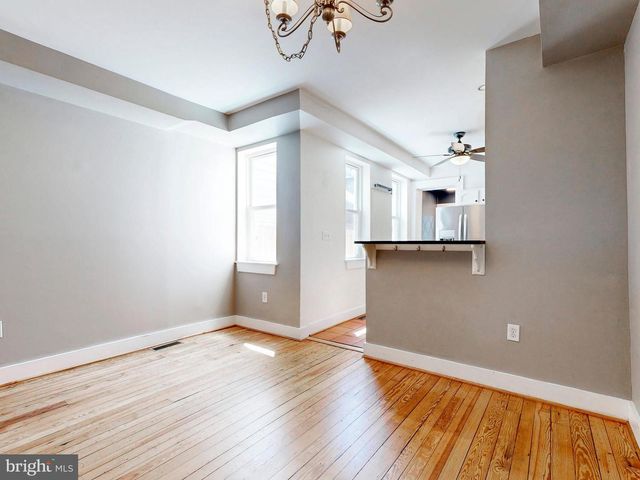220 S CASTLE ST, Baltimore, MD 21231