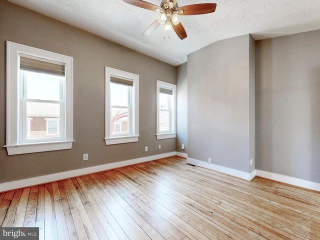 220 S CASTLE ST, Baltimore, MD 21231