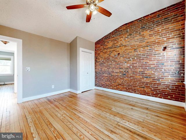 220 S CASTLE ST, Baltimore, MD 21231