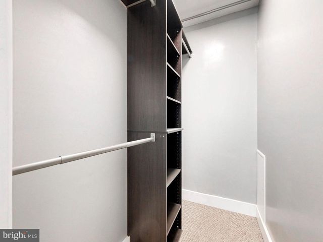 220 S CASTLE ST, Baltimore, MD 21231