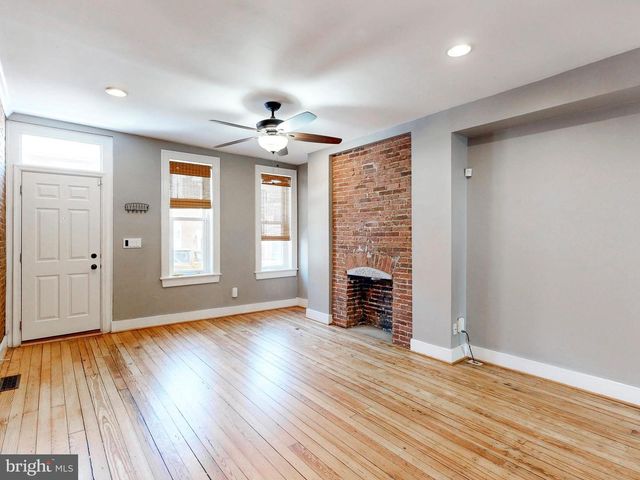 220 S CASTLE ST, Baltimore, MD 21231