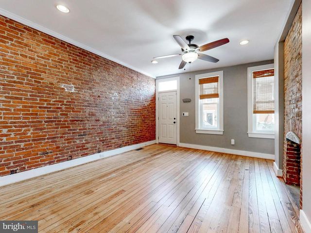 220 S CASTLE ST, Baltimore, MD 21231