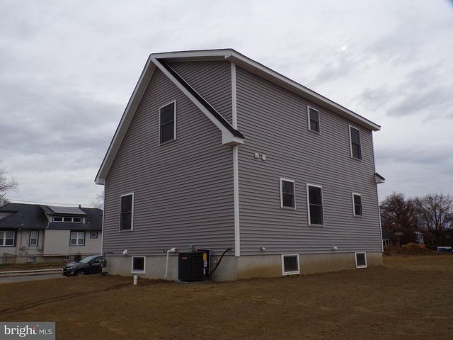 1 MYRTLE AVE, Gloucester City, NJ 08030