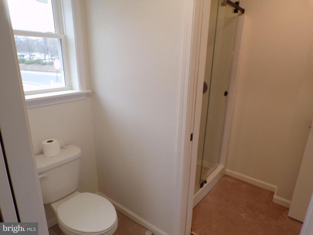 1 MYRTLE AVE, Gloucester City, NJ 08030