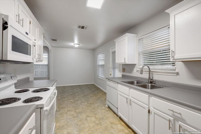 9427 Velvet Spring, San Antonio, TX 78254