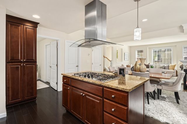 10508 SE 10th Court, Bellevue, WA 98004