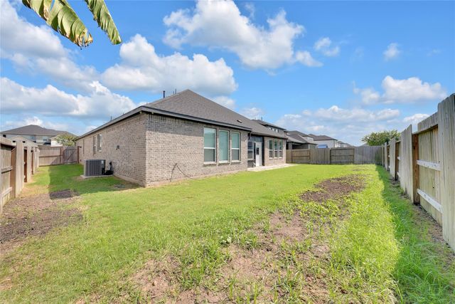 1665 Sherwood Glen Drive, Friendswood, TX 77546