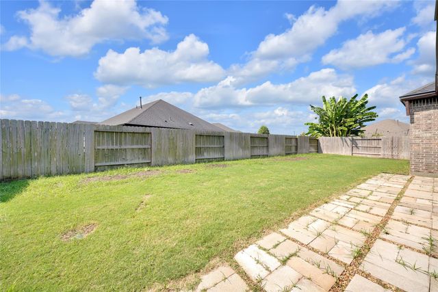 1665 Sherwood Glen Drive, Friendswood, TX 77546