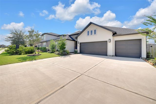 1665 Sherwood Glen Drive, Friendswood, TX 77546
